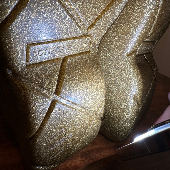 Brand New Bottega Veneta Puddle Ankle Boots. AVAILABLE TILL 06/01 - Picture 4 of 10